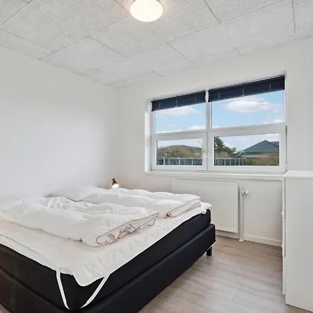 בית נופש 3 Bedroom Cozy In *