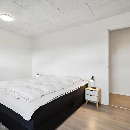 בית נופש 3 Bedroom Cozy In *
